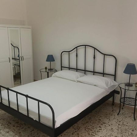 Alvarez De Toledo Bed & Breakfast Napoli Ngoại thất bức ảnh