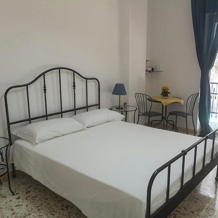 Alvarez De Toledo Bed & Breakfast Napoli Ngoại thất bức ảnh