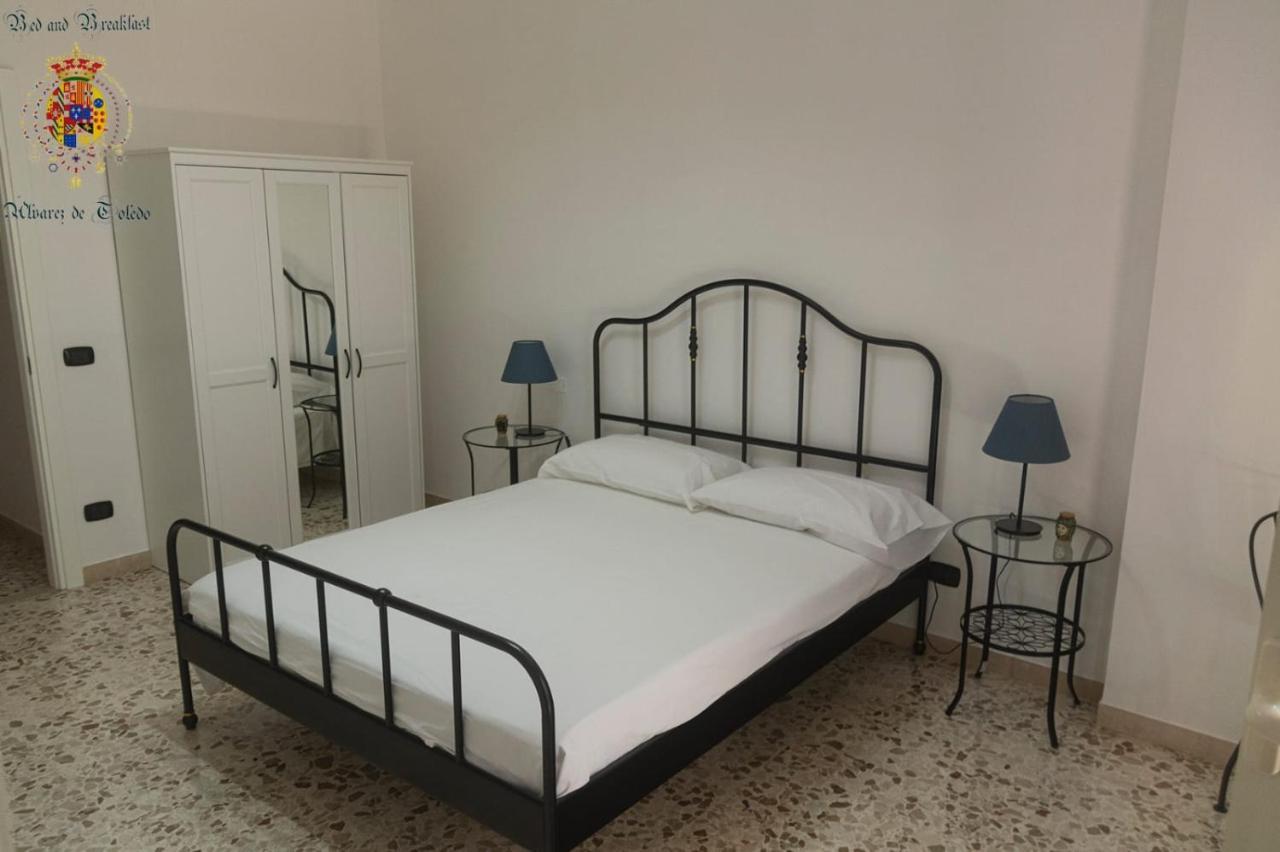 Alvarez De Toledo Bed & Breakfast Napoli Ngoại thất bức ảnh
