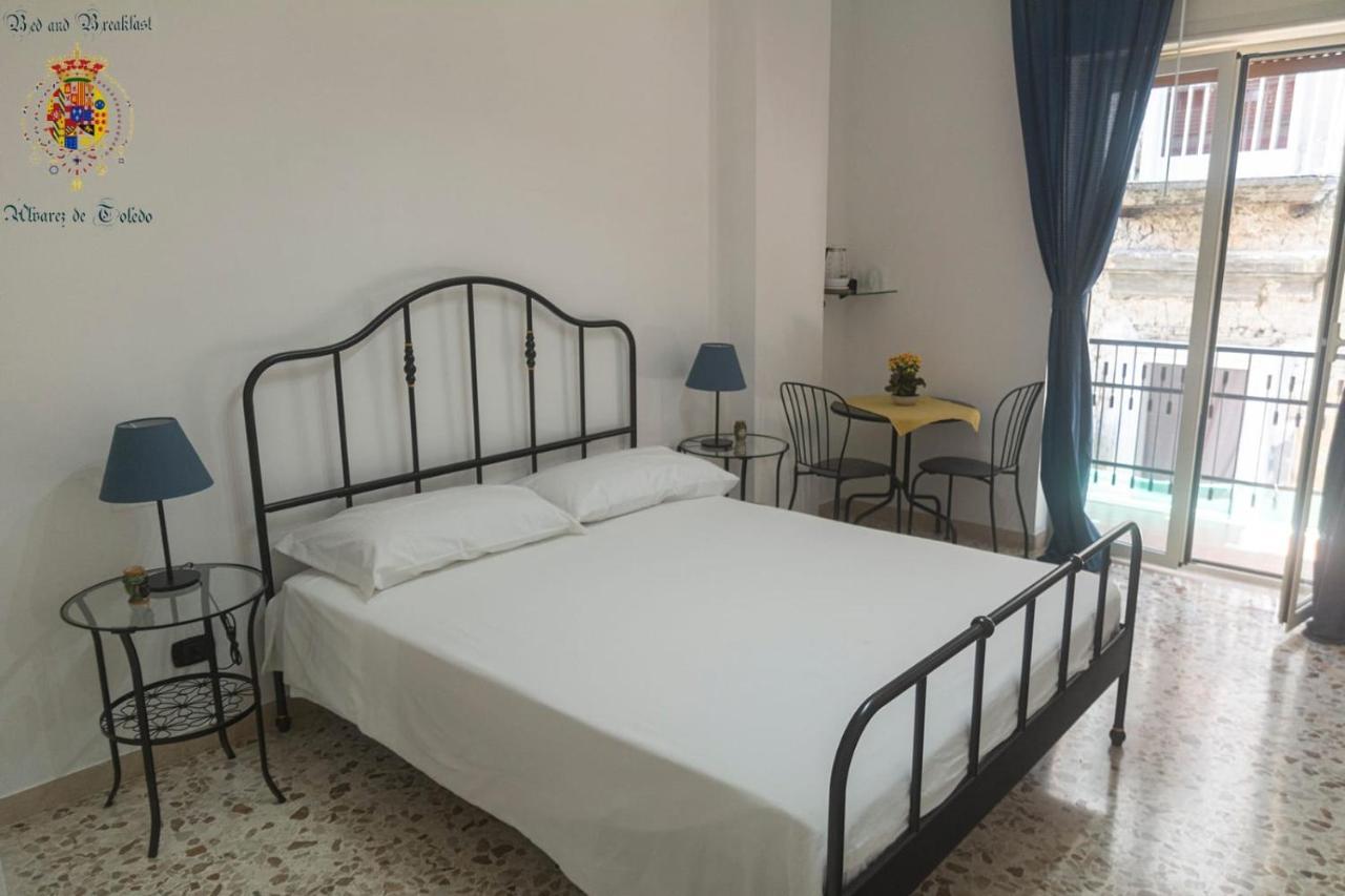 Alvarez De Toledo Bed & Breakfast Napoli Ngoại thất bức ảnh